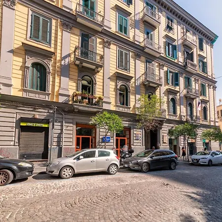 Be Italian Flat Duomo 319-3
