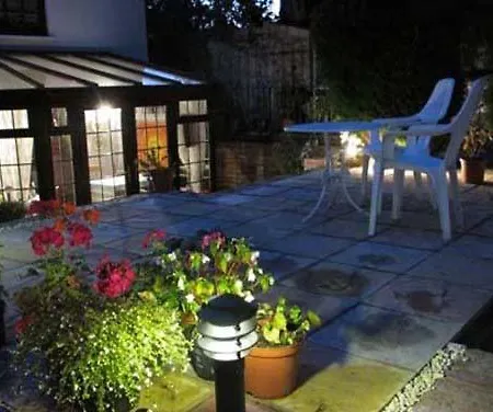 The Laurels Bed And Breakfast-3