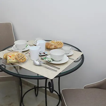 Antonietta De Pace Rooms by Napoli Milionaria B&B-2