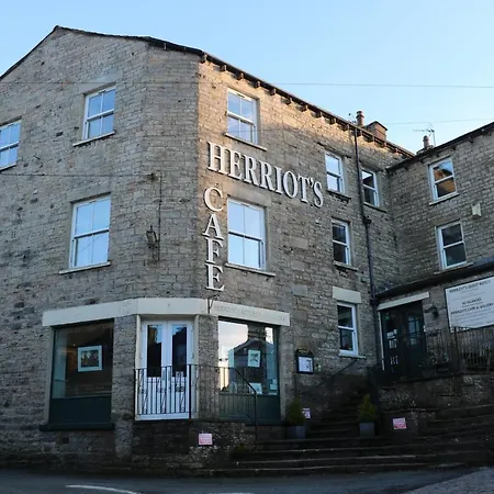 Herriot'S-2