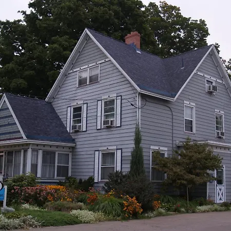 Four Creeks Bed&Breakfast-3