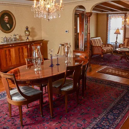 The Towers Bed & Breakfast-2