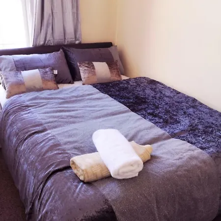 Red Carpet Guesthouse-3