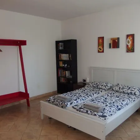 Casa D'Oro Rooms-2