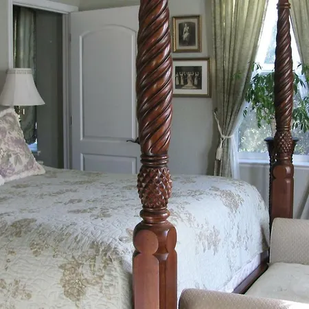 Yosemite Rose Bed And Breakfast-3