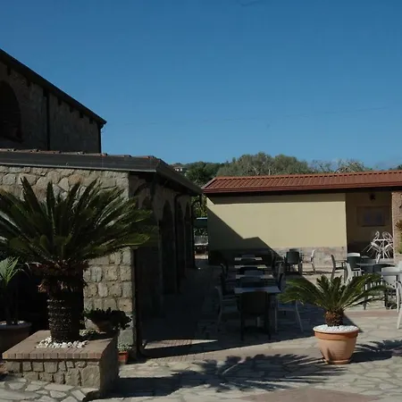 Al Fico Secco Bistrot&Braceria - Room&Breakfast-3