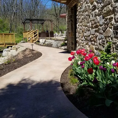 Hawk Mountain Bed & Breakfast-3