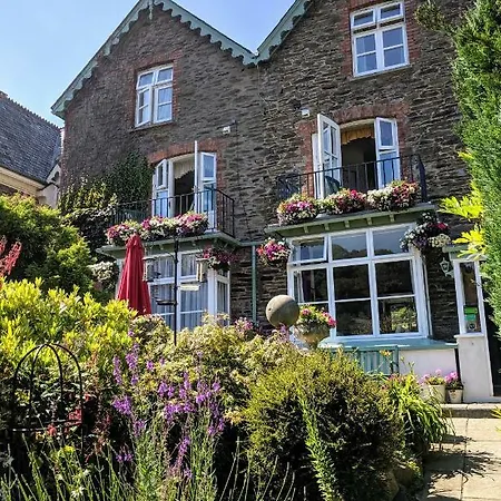 Lee House-2