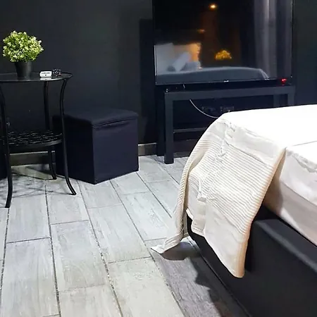 Deluxe B&B Napoli Central Station-3