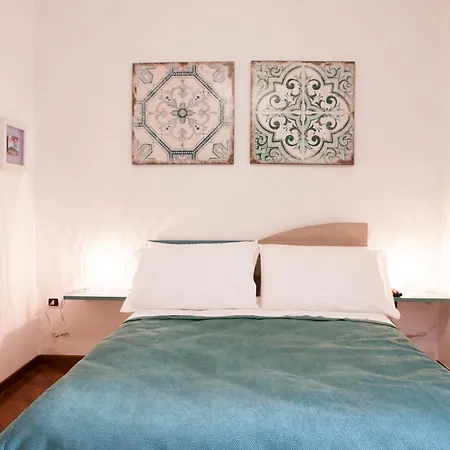 Isa Guest Rooms-2