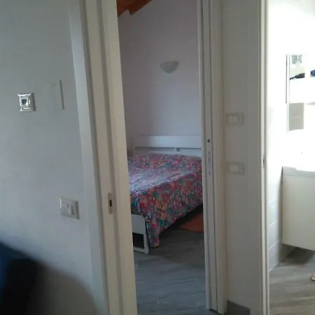 Up B&B-3