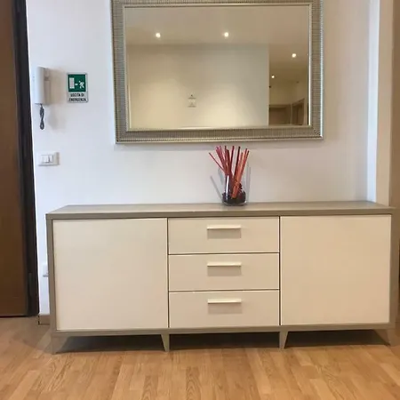Room 14-2