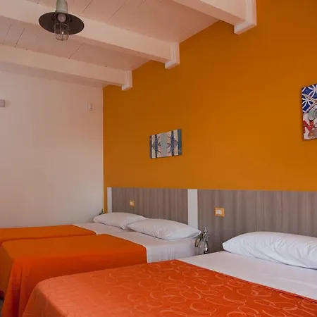 B&B A due Passi dal Mare-3
