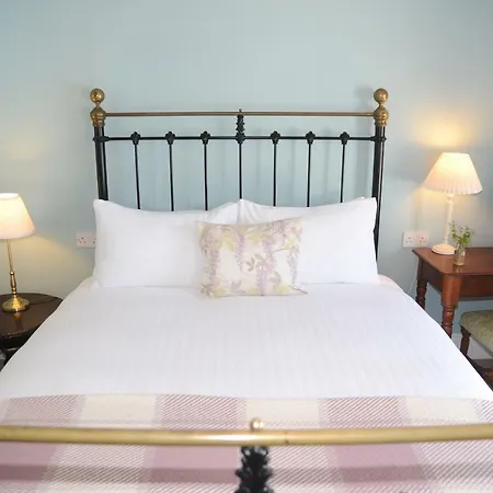 Wisteria House B&B-2