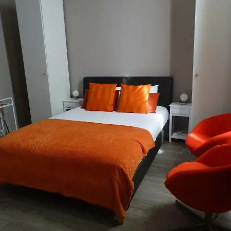 Suite 11-3