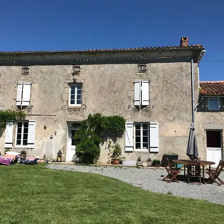 Wisteria House-2