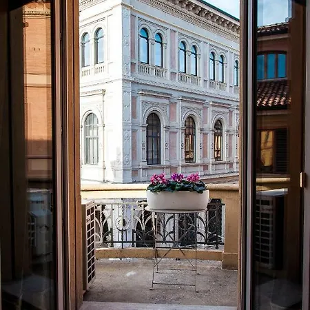 Liberty House-2