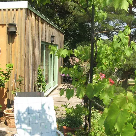 Le Petit Paradis-2