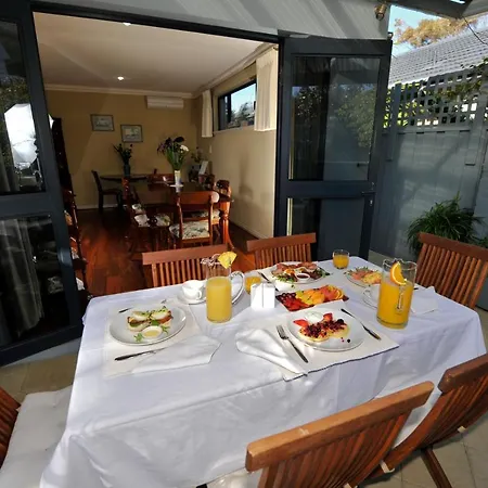Trigg Retreat Bed & Breakfast-3