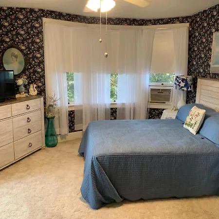 Quill Haven Country Inn Bed & Breakfast-3