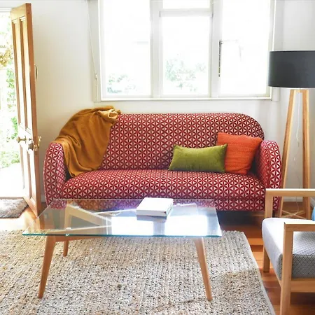 Shy Cottage And Studio-3