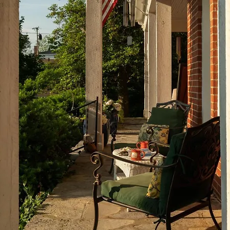 South Court Inn-3