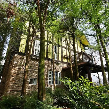Provence Rose Lodge-2