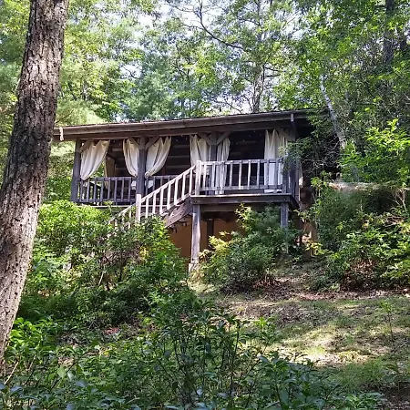 Fiddlers Roost B&B Cabins-3