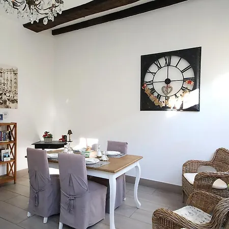 La Superba Rooms & Breakfast-3