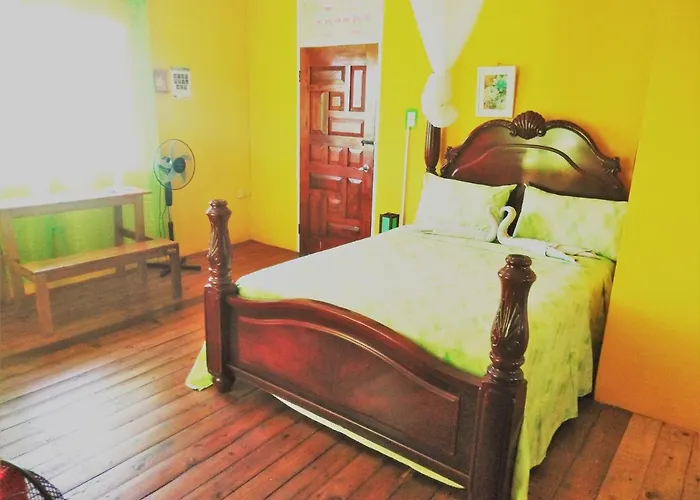 Toga Guest House Port Antonio