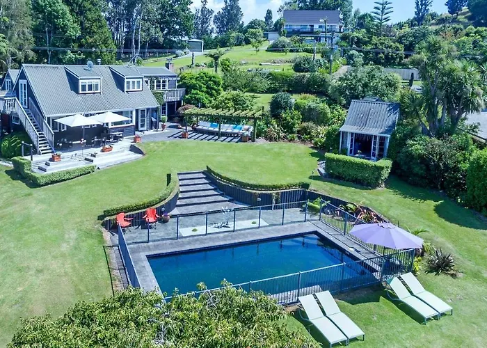 Brenton Lodge
