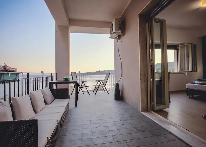 Bed and Breakfast Oasis Aci Castello