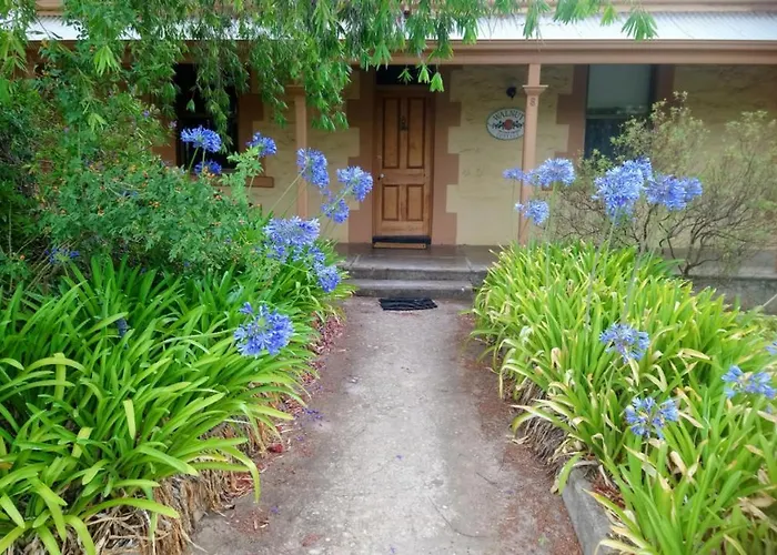 Walnut Cottage