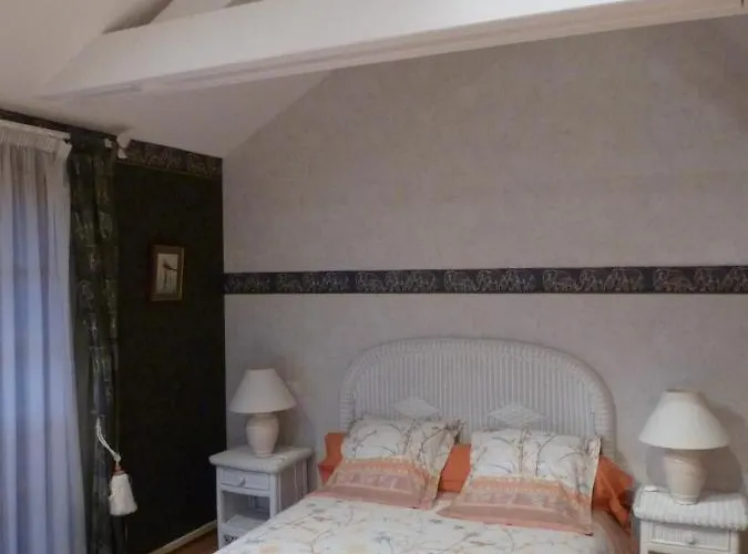 Bed and Breakfast le four au bois à Futeau