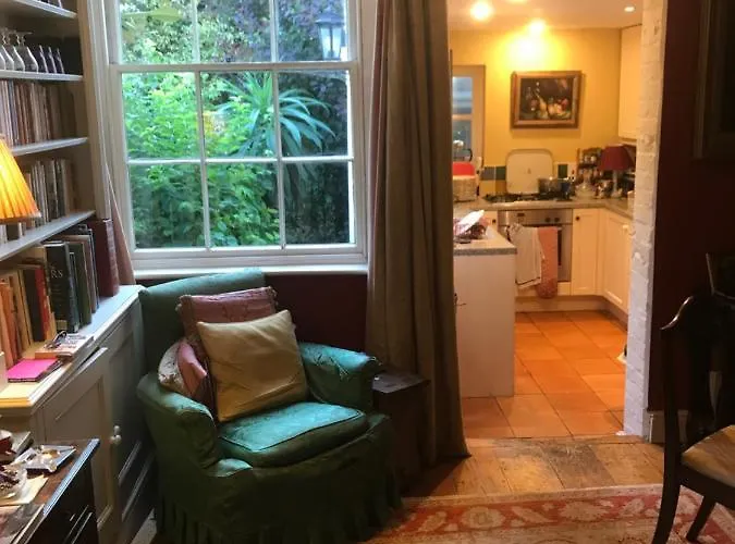 10 St James Villas Winchester