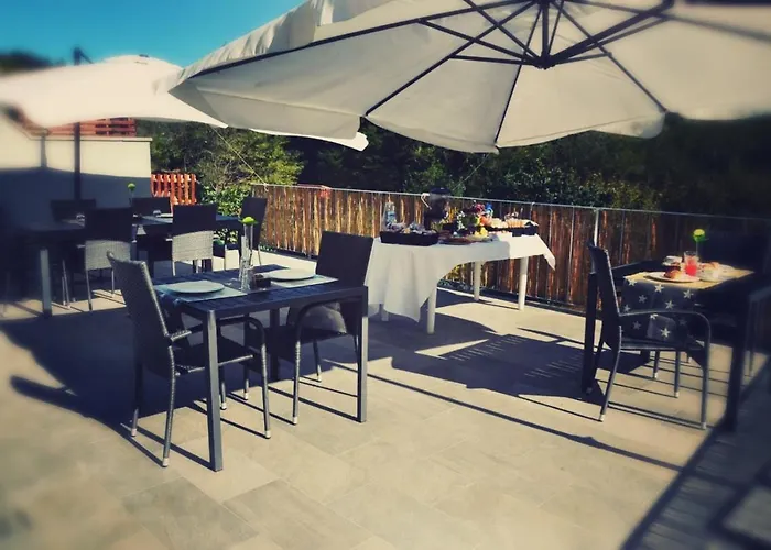 AMICI Holiday B&B di Bielak Aneta Izabela Vezzano Ligure
