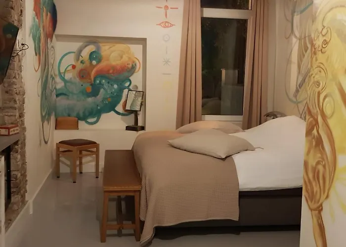 B&B The Project