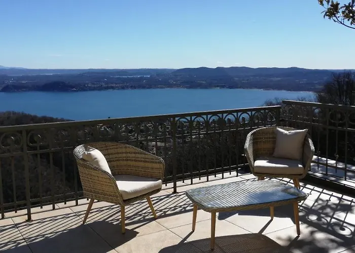 Villa Magnolia Bb, Lago Maggiore Massino Visconti