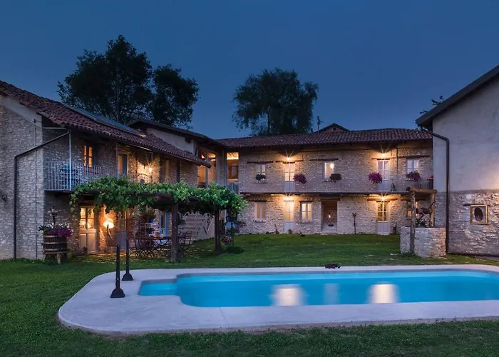 Bed and Breakfast Cascina Facelli Bossolasco