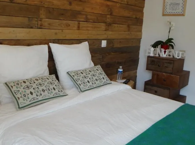Les Marguerites Bed & Breakfast Champdolent