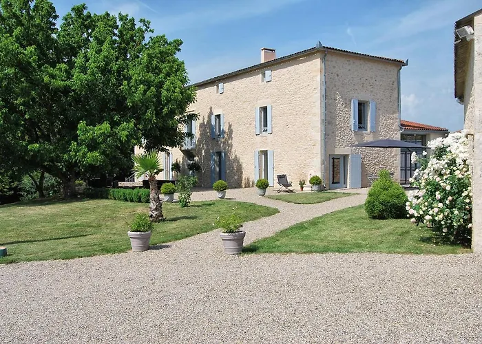 Domaine La Bastide Bed and Breakfast Cleyrac