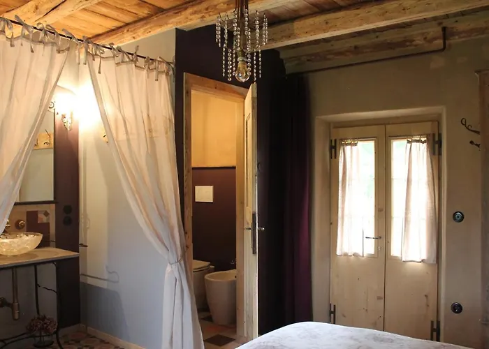 Villa 61 - Maison De Campagne Limana