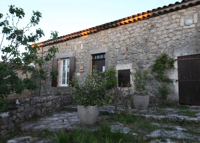 le rocher de Sampzon