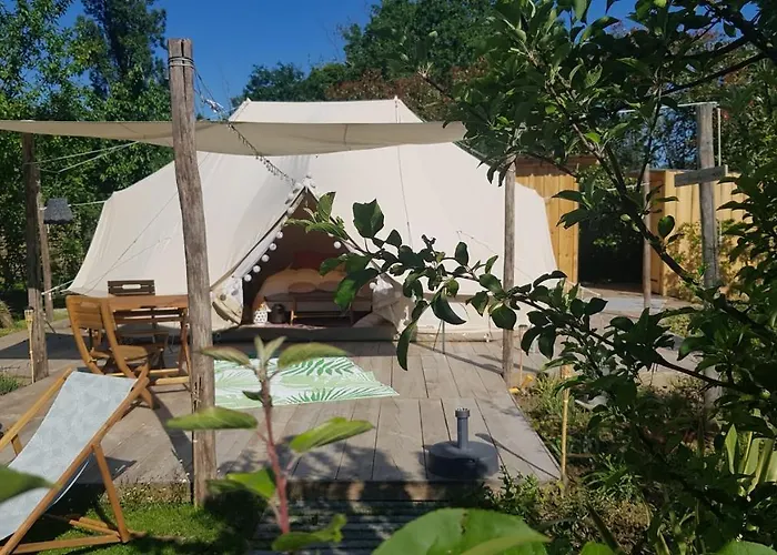 Bed and Breakfast Boheme Glamping Experience à Berson