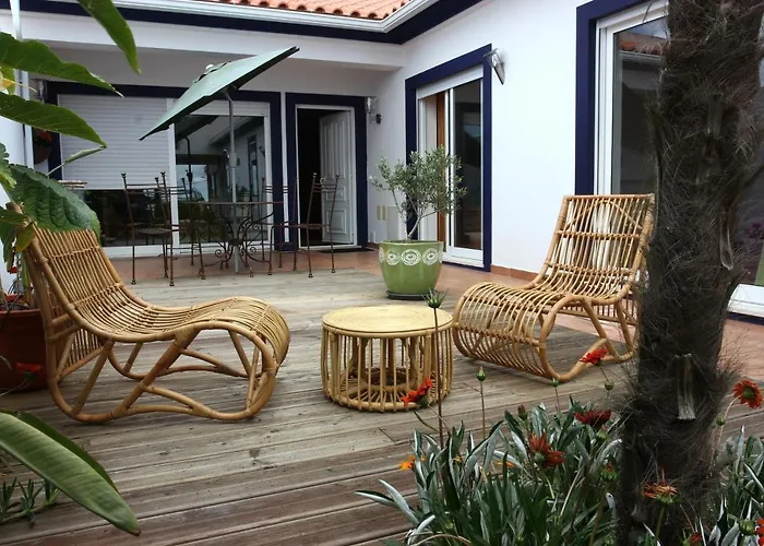 Bed and Breakfast Tir Na Nog Alfeizerão