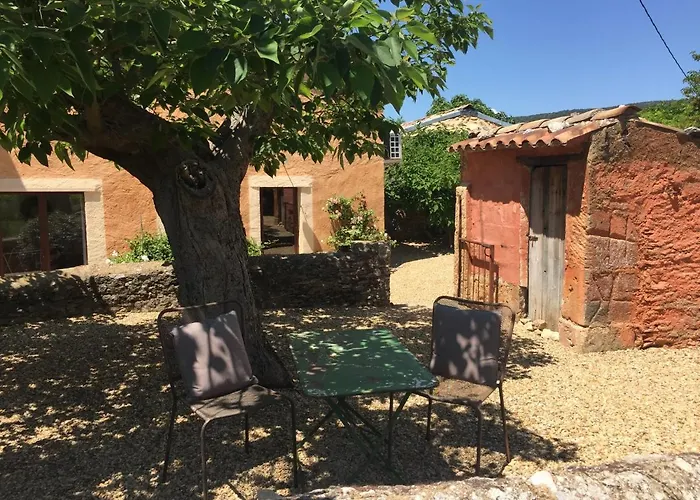 Bed and Breakfast Le Vieux Portail à Saint-Saturnin-lès-Apt