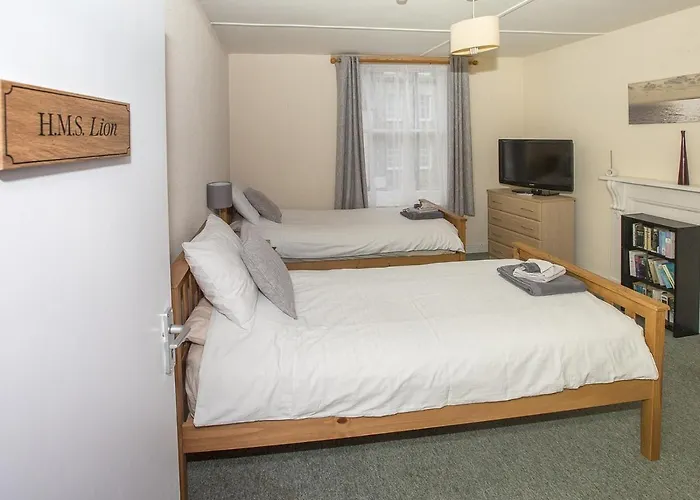 The Lord Nelson Pub And Accommodation Bridport