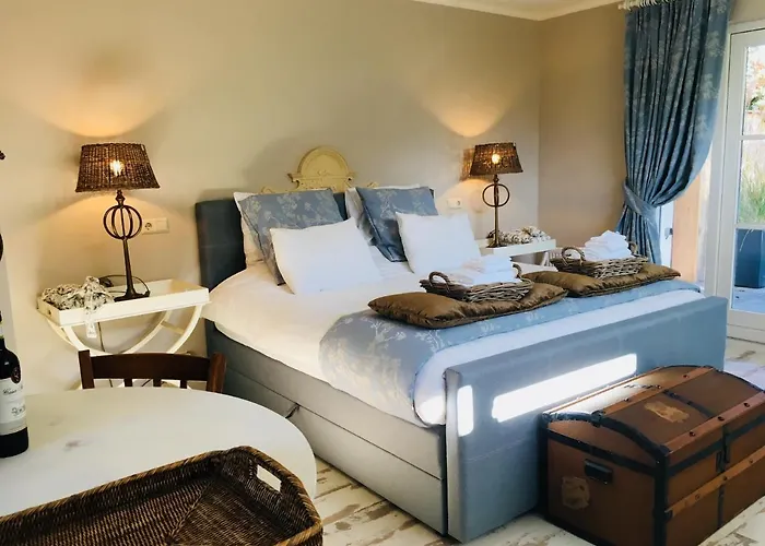 De Vijverkamer-----privé diner op de kamer mogelijk!! Hoogeveen