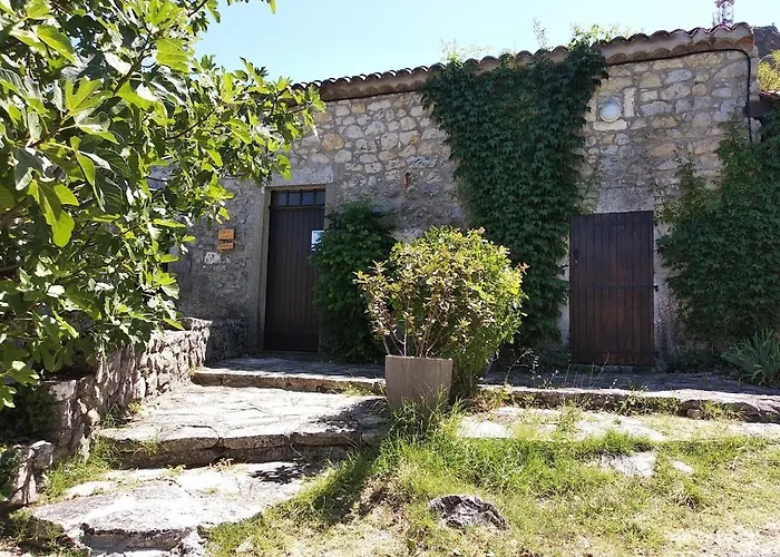 le rocher de Sampzon