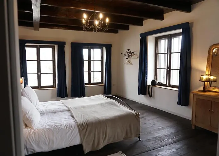 Le Voila Bed and Breakfast Melay 